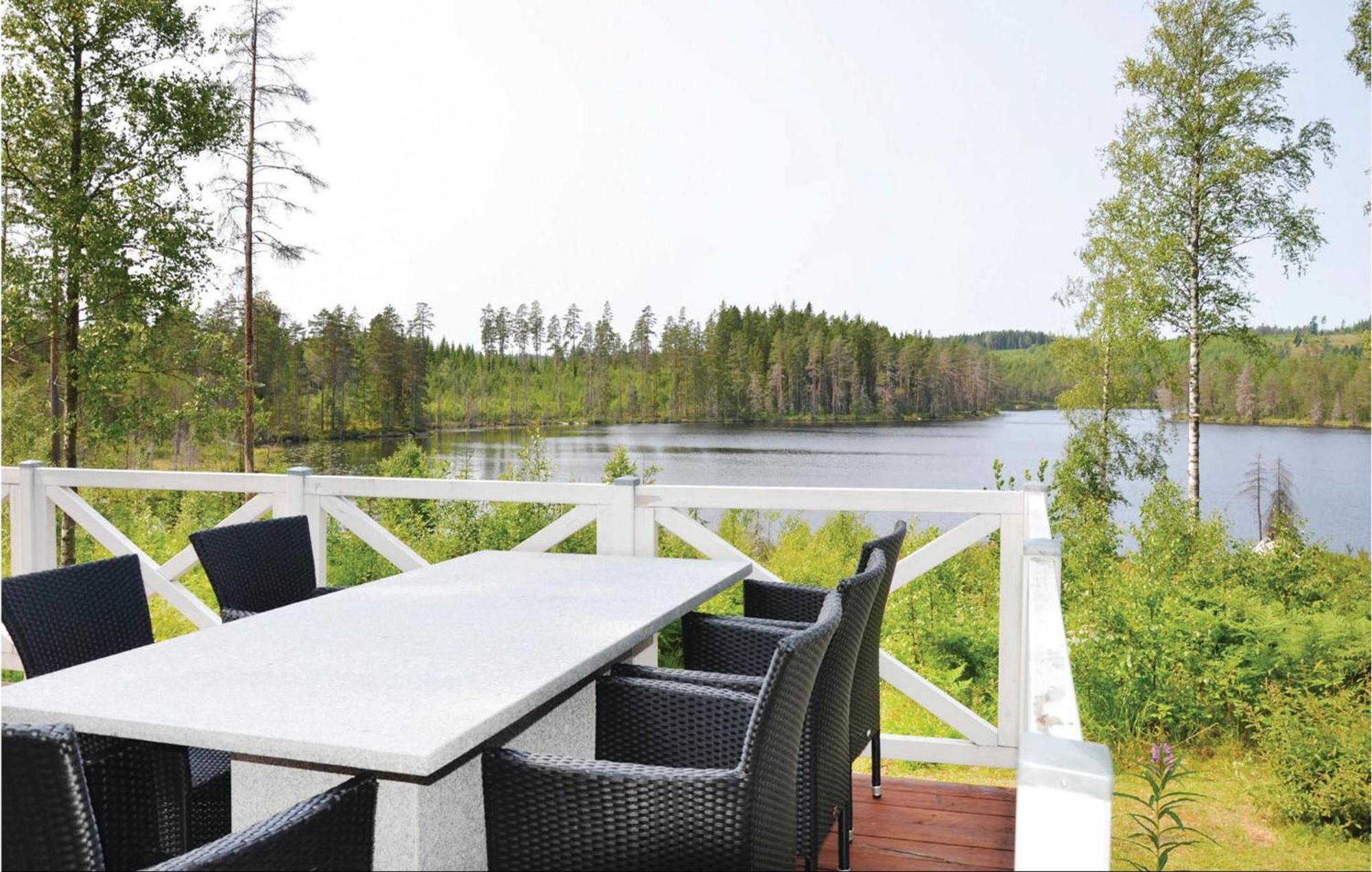 Nice Home In Sunne With Jacuzzi Alvsatern Luaran gambar