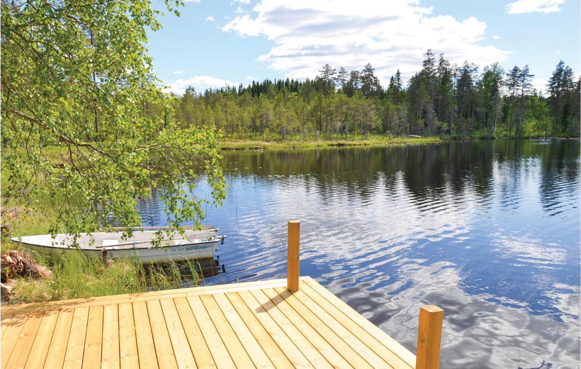 Nice Home In Sunne With Jacuzzi Alvsatern Luaran gambar