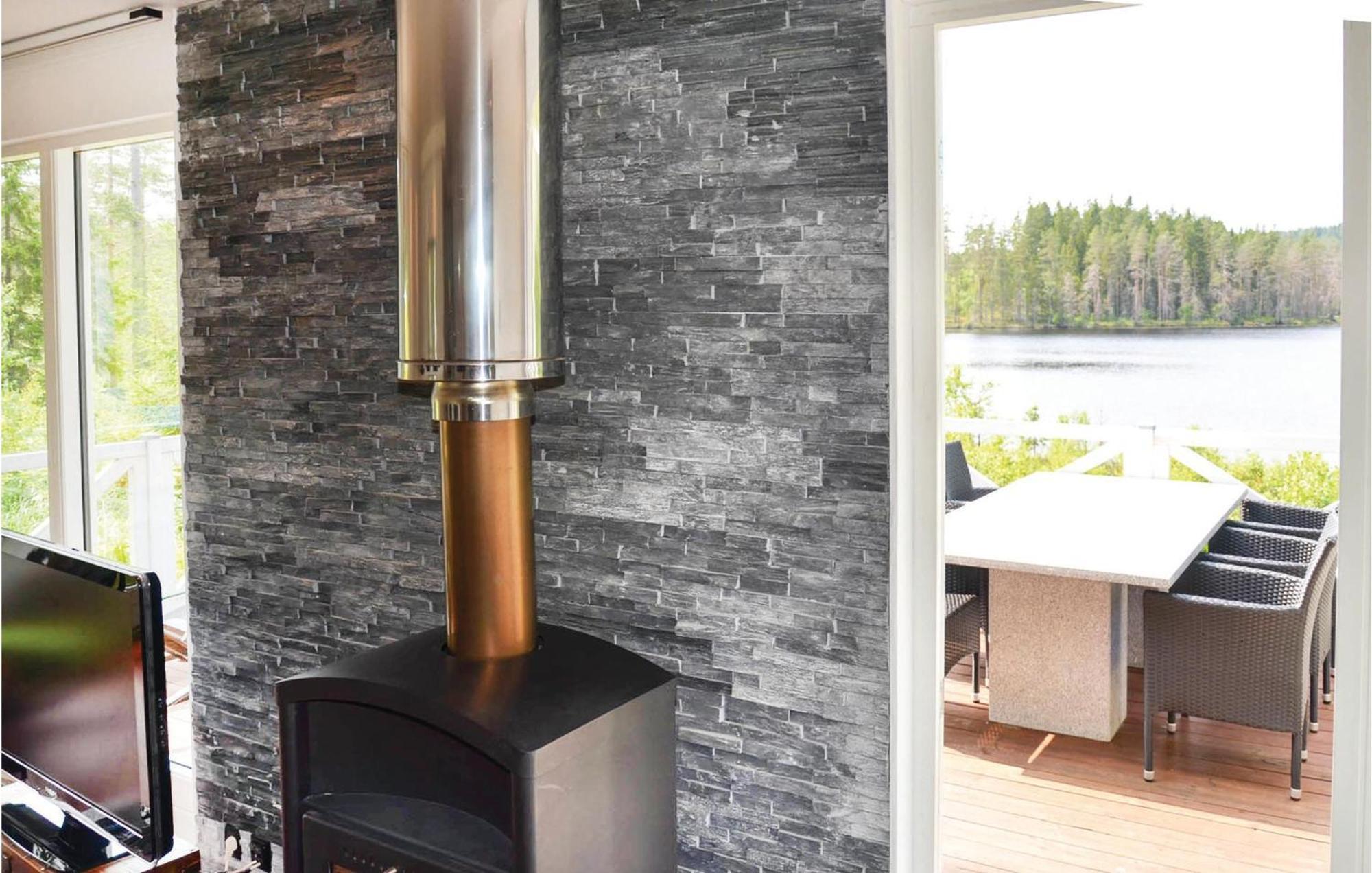 Nice Home In Sunne With Jacuzzi Alvsatern Luaran gambar